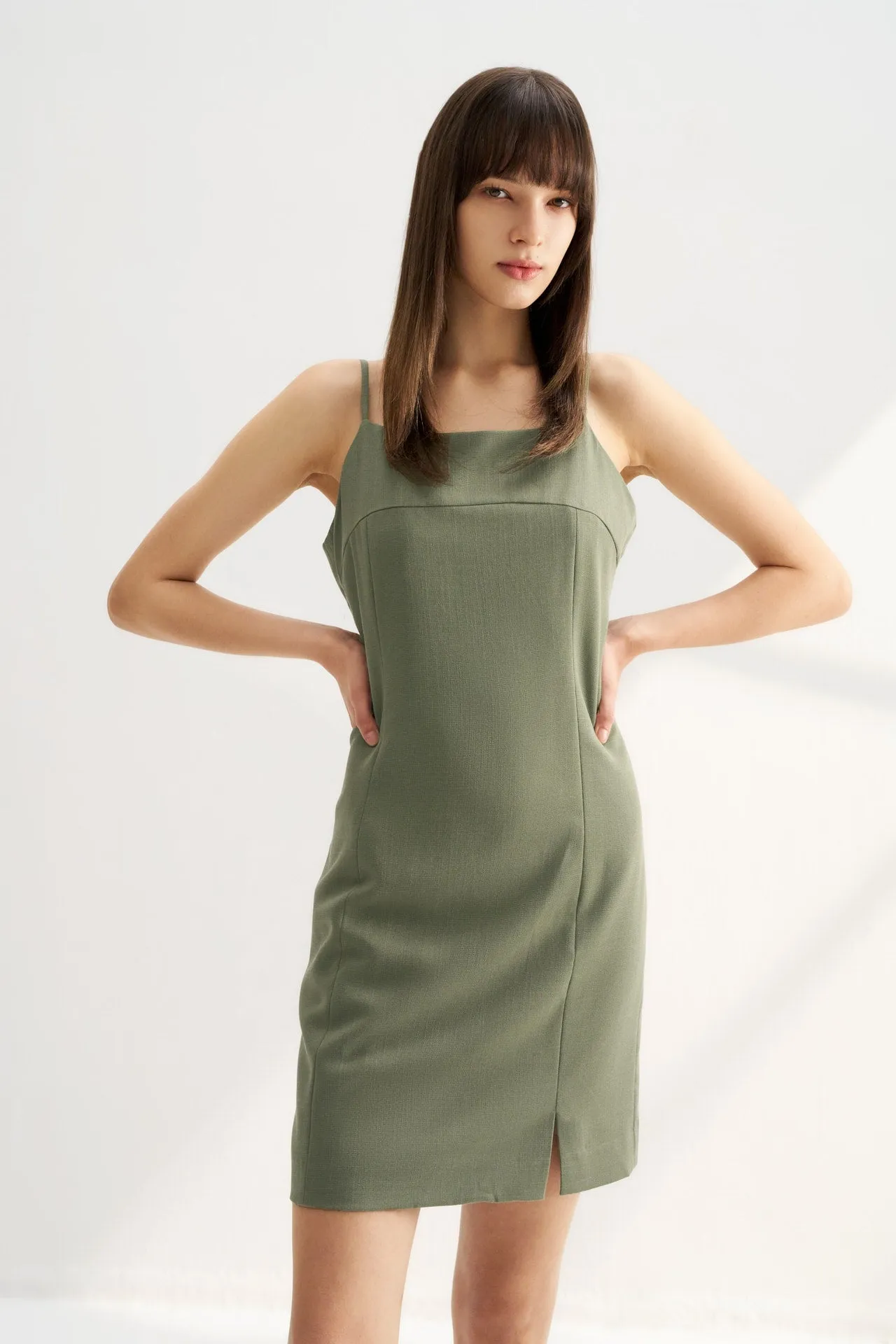 Basic Fitted Strap Dress