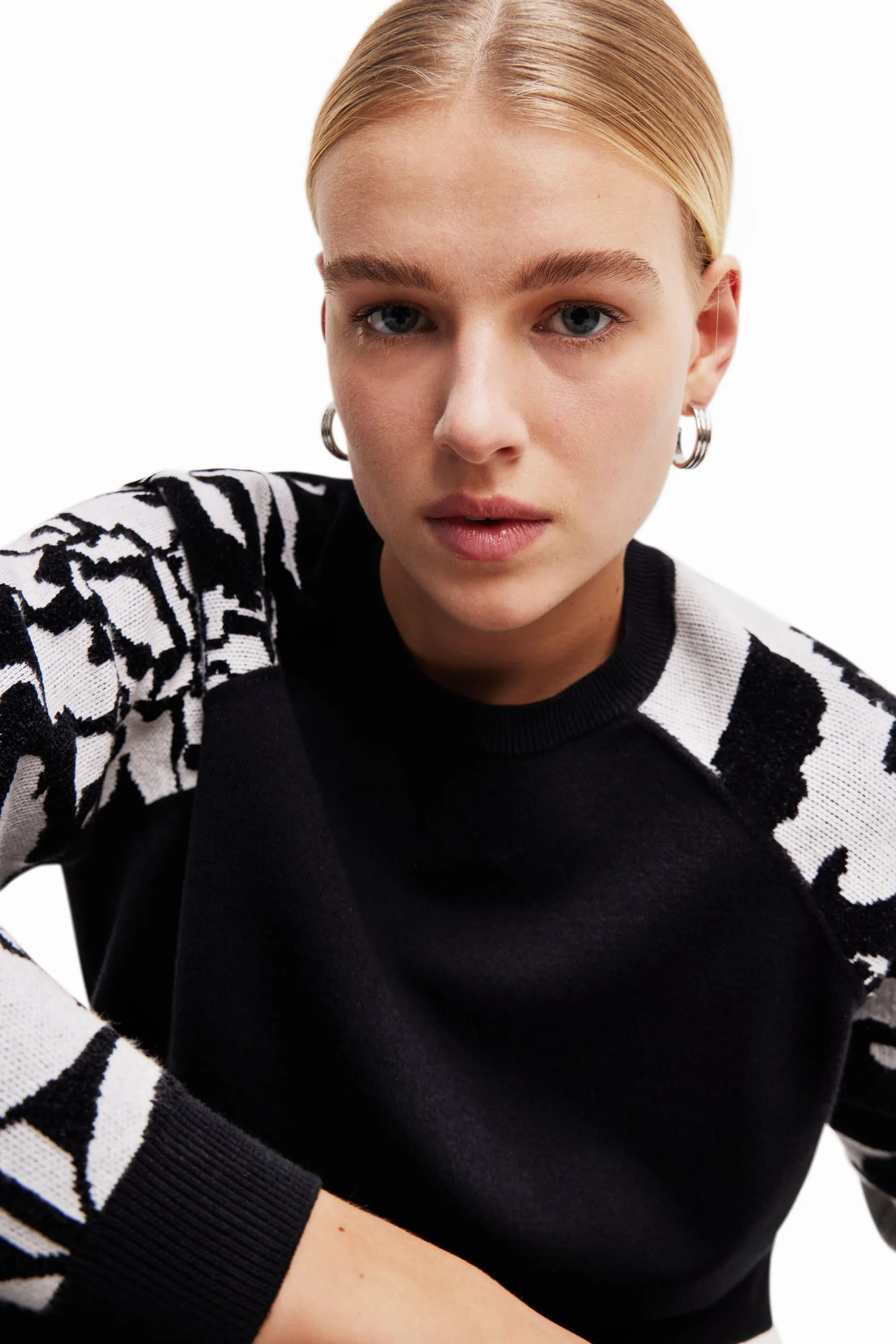 Desigual Limpopo Black Jumper with Contrasting Floral Arms 23WWJF20
