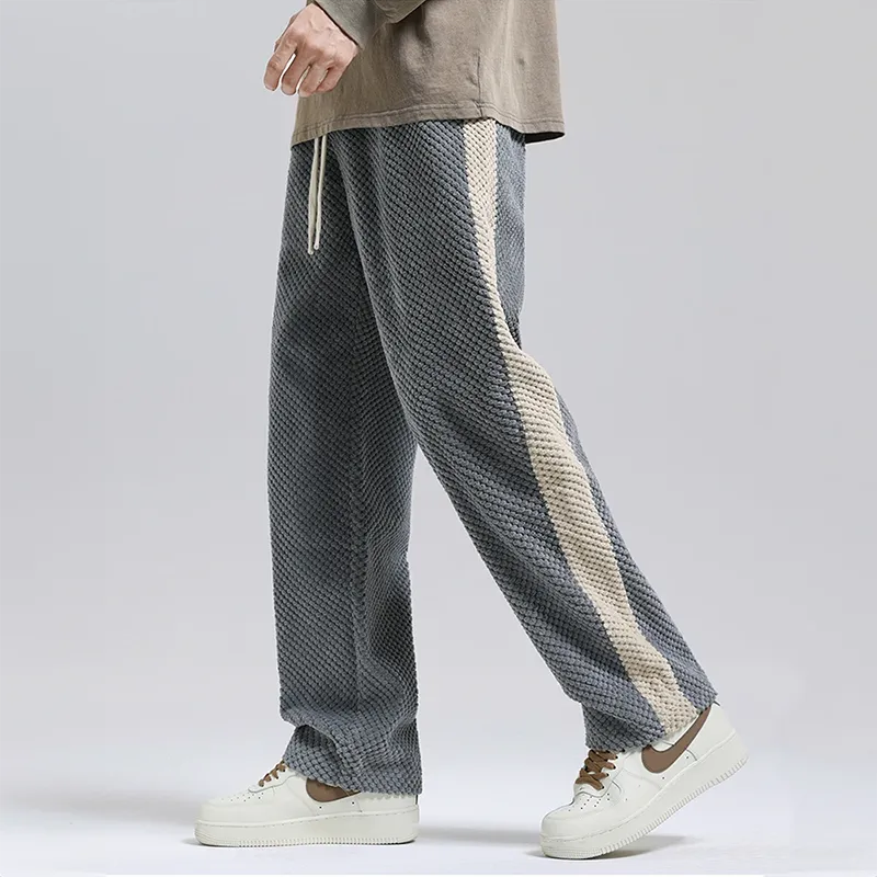 Embossed corduroy jogging pants