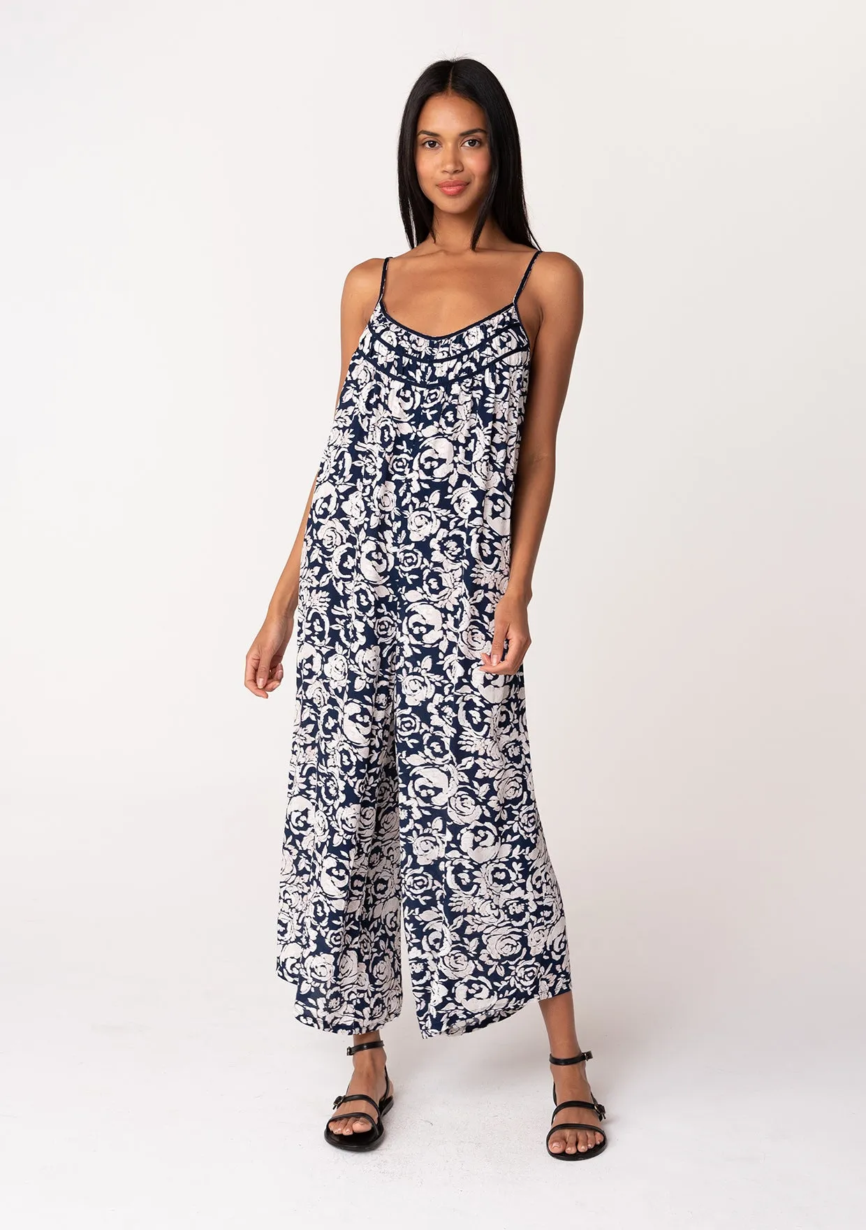 Floral Printed Sleeveless Scoop Neck Jumpsuit