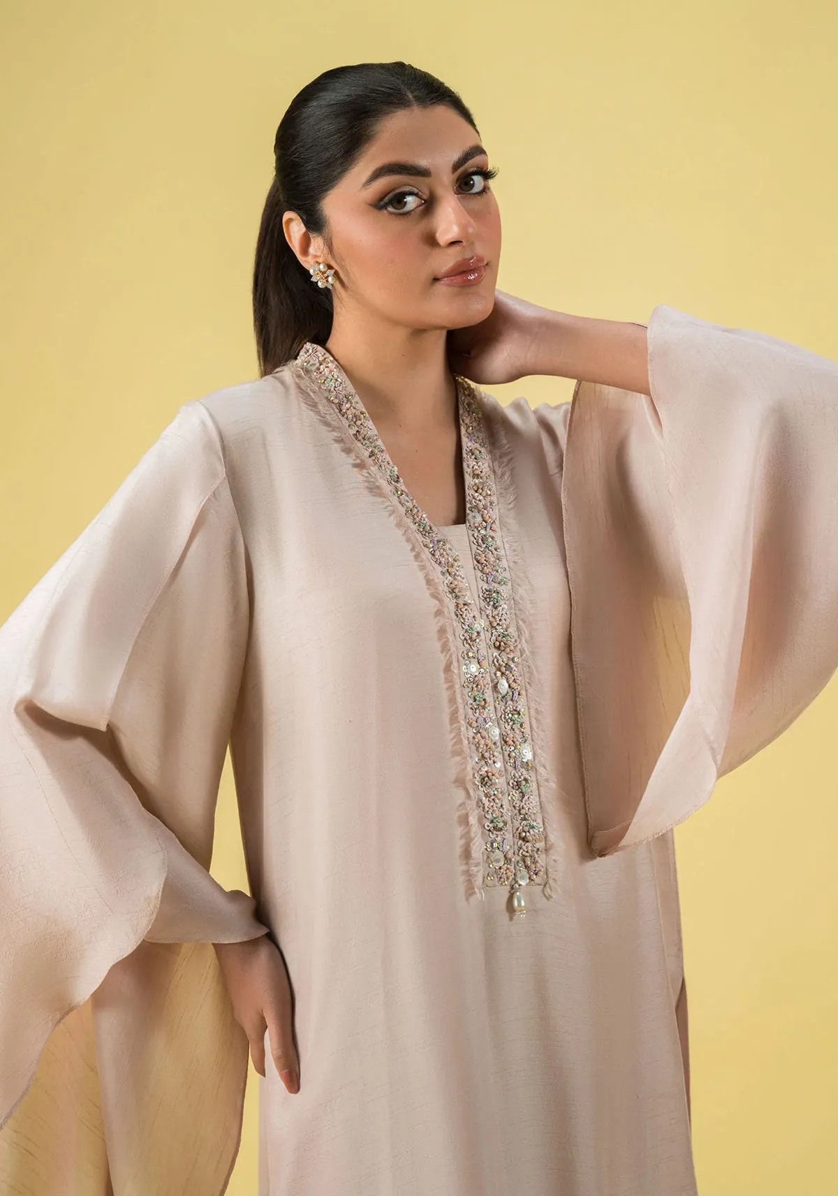 Flowy Charm