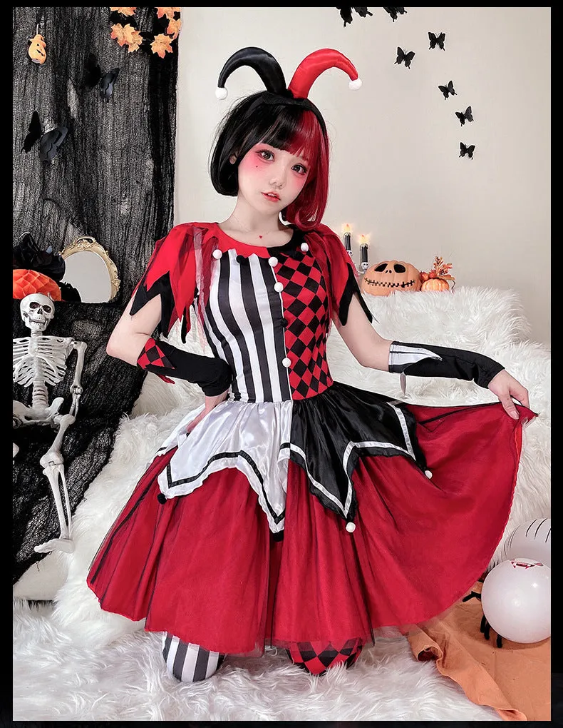 Halloween costume circus clown