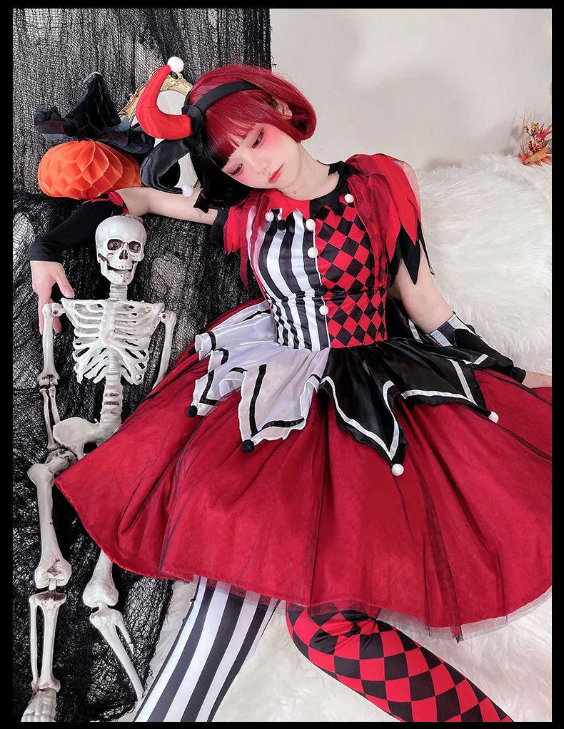 Halloween costume circus clown