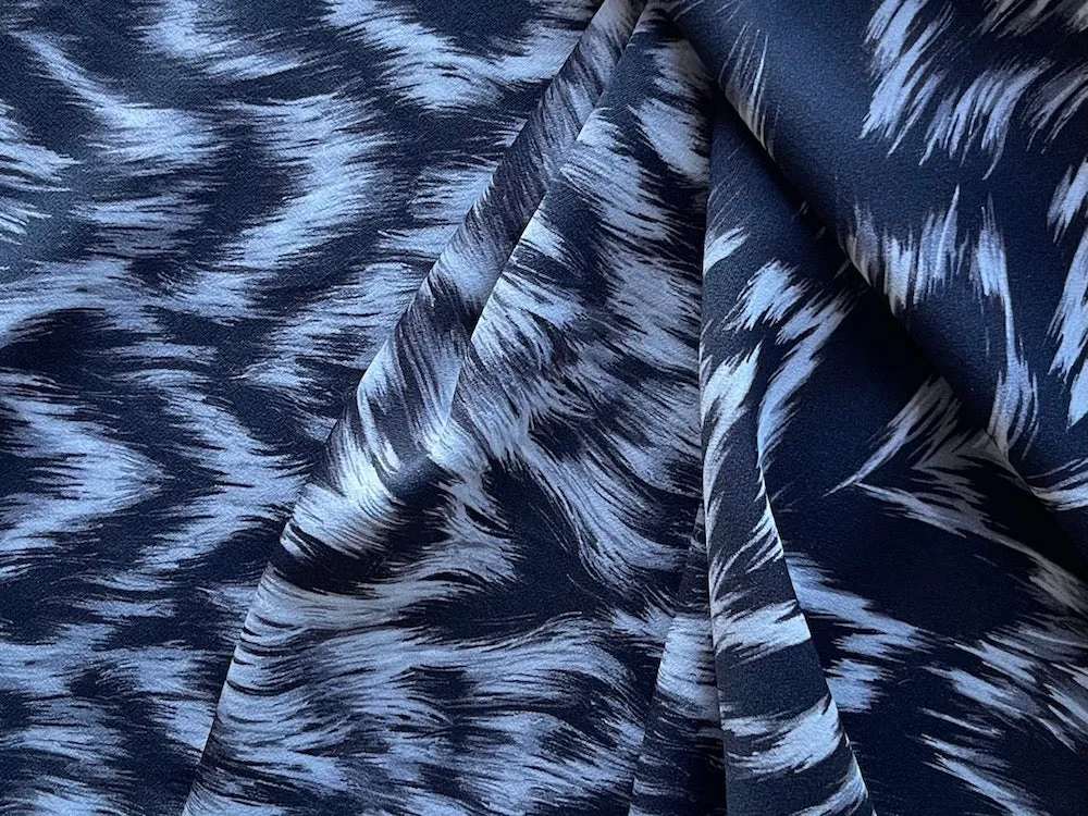 Max Mara Feathery Abstract Grey, Black & White Stretch Viscose Crepe (Made in Italy)