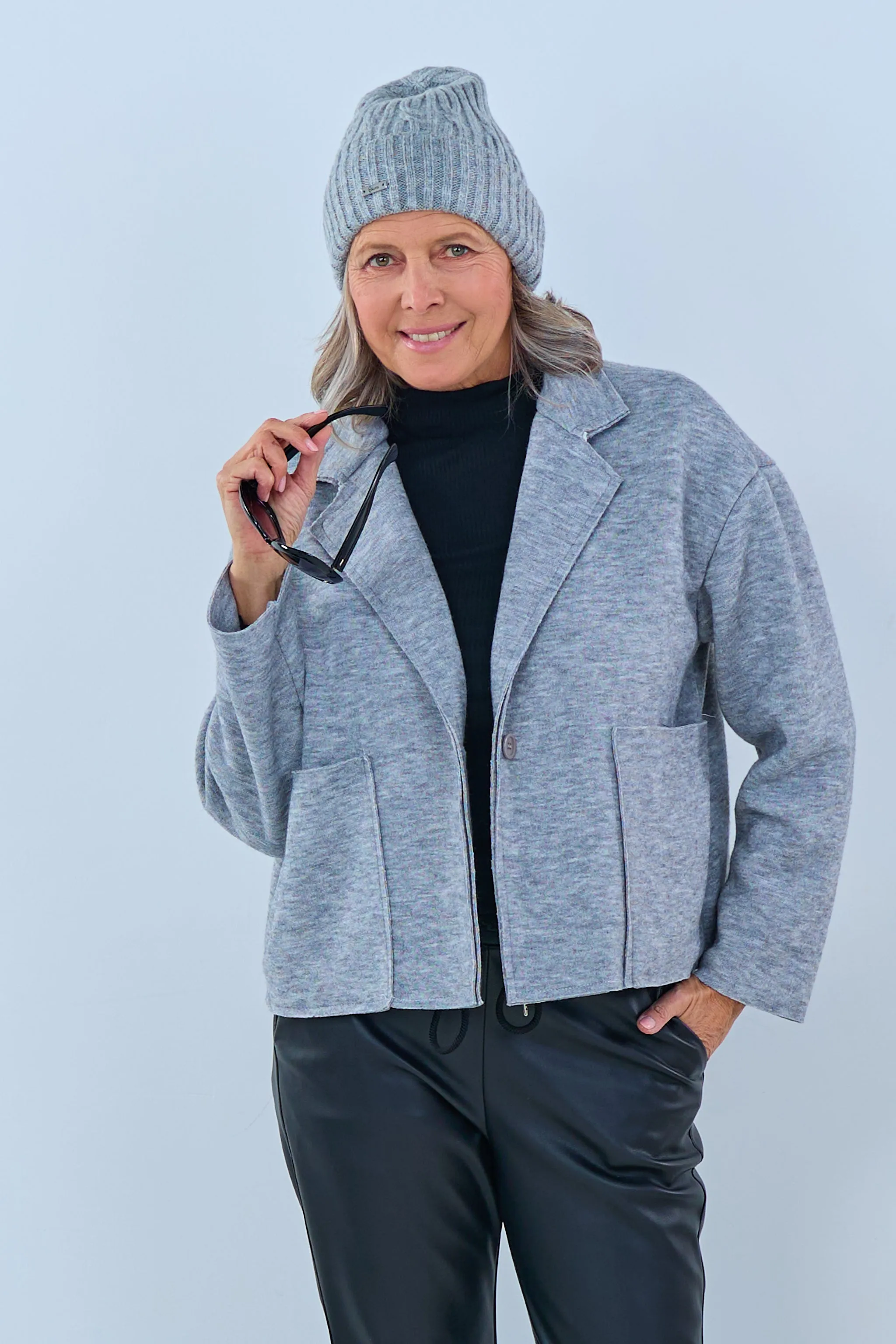 Oversized Feinstrick Blazer mit großen Taschen, grau