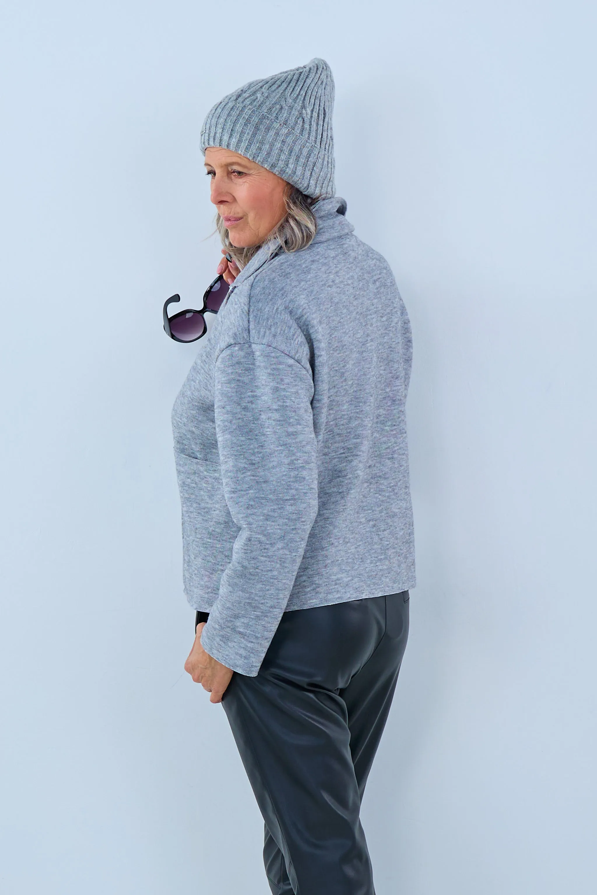 Oversized Feinstrick Blazer mit großen Taschen, grau
