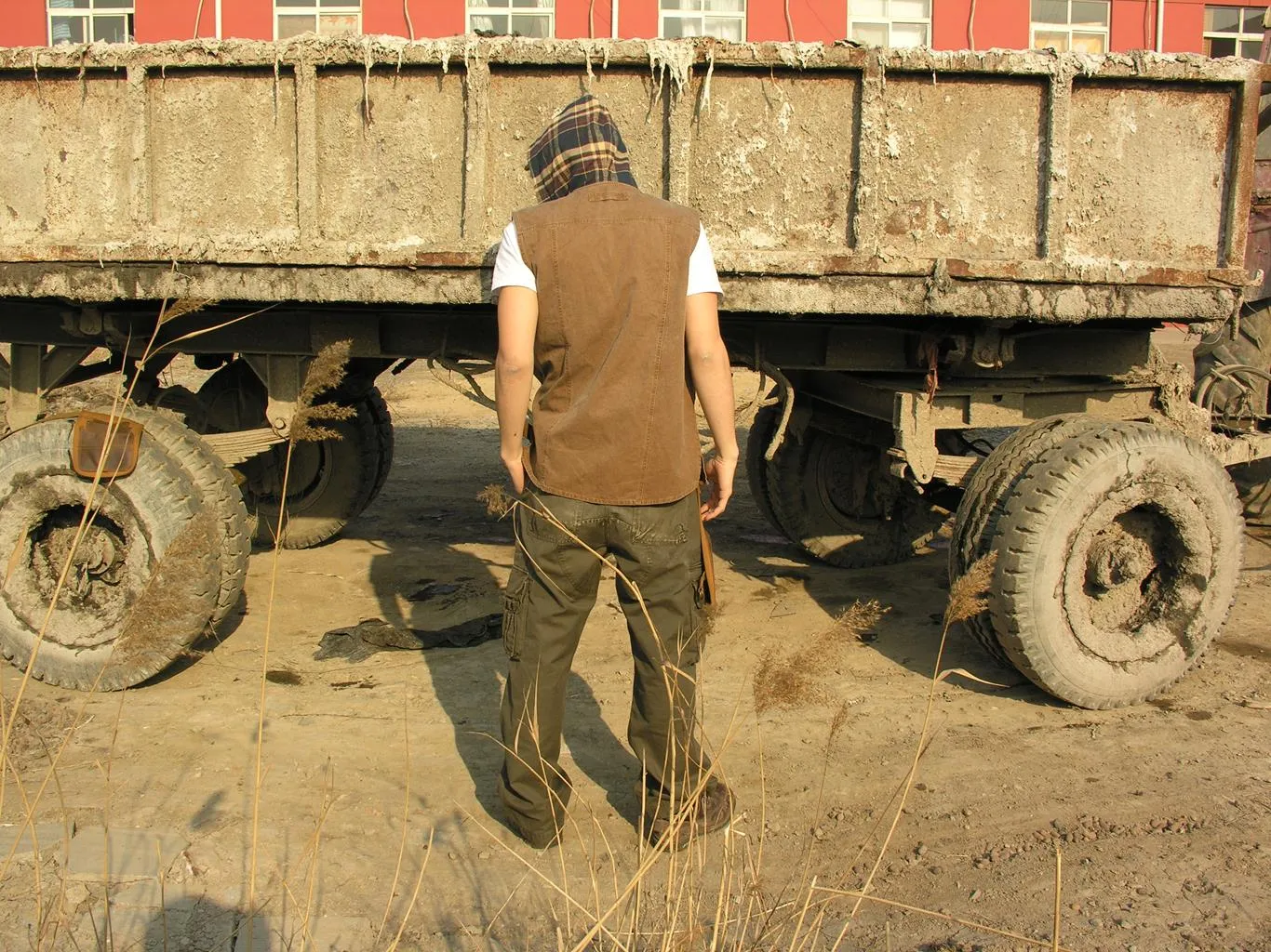 Roston Hooded Sleeveless Shirt