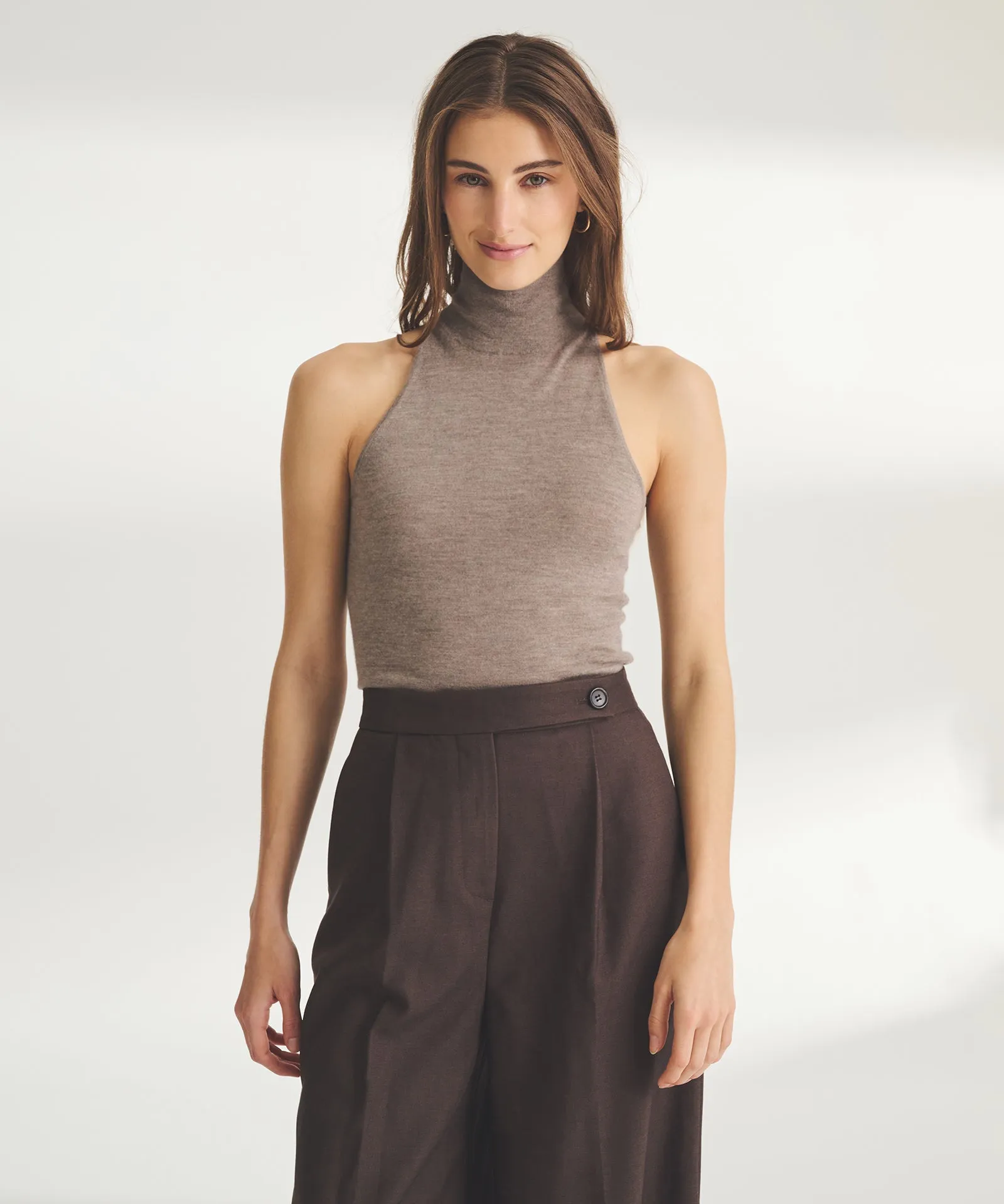 Super Fine Cashmere Sleeveless Turtleneck